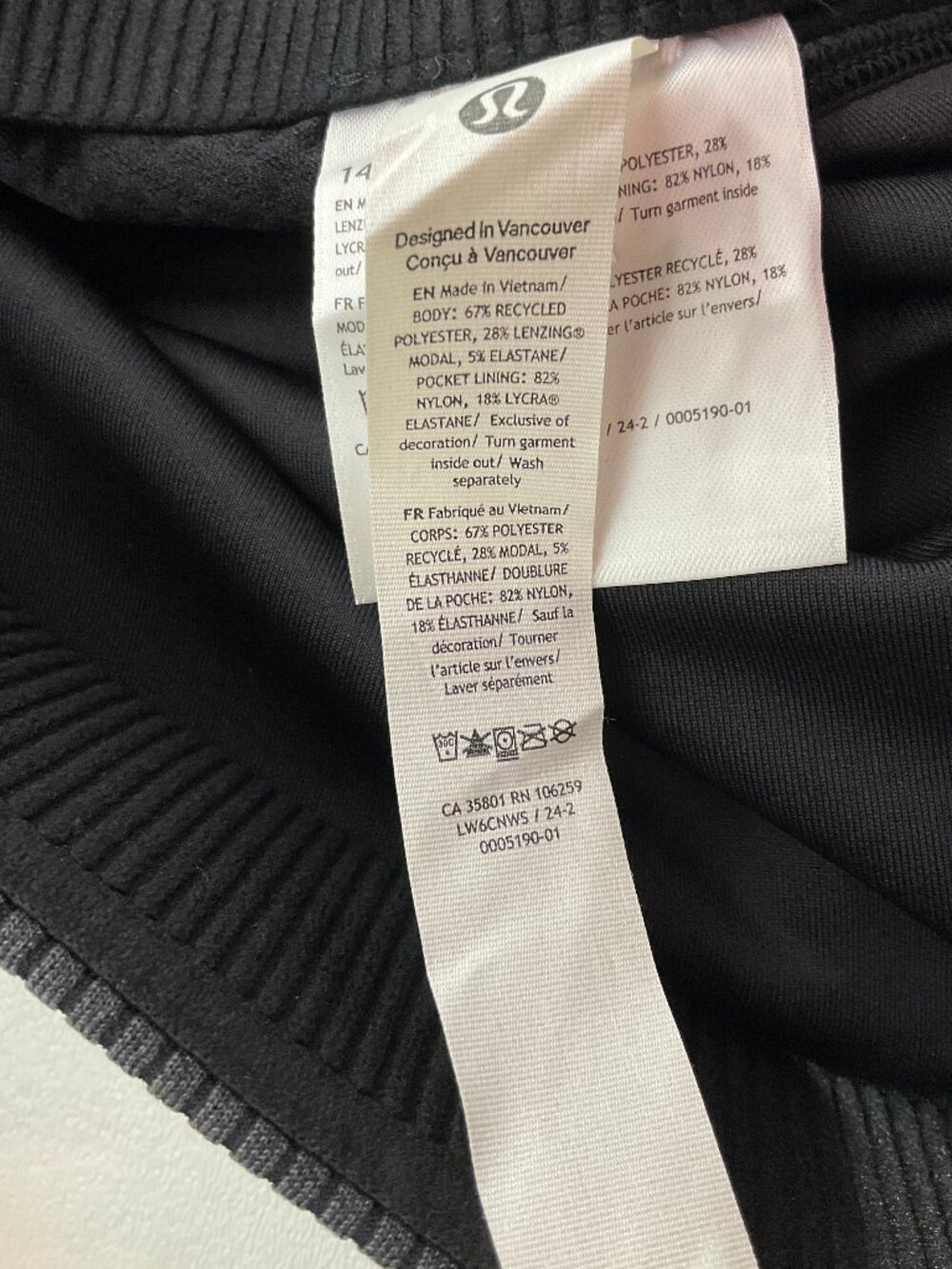 Lululemon Sz 14 Ribbed Softstreme Zip-Leg High-Rise Cropped Pants 25" - Picture 4 of 10